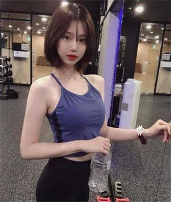 引人注目造句子短一点