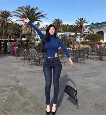 军少你家甜妻超凶的