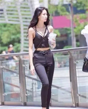 老婆晚回家被老公打作文