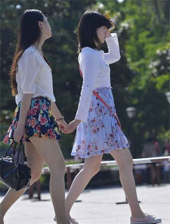 女房产中介出轨