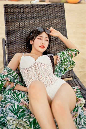 女博士周梦莹回乡下蜜芽