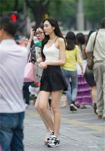 龙霸天杨婷李茜茜