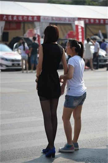 全见喷发板观看