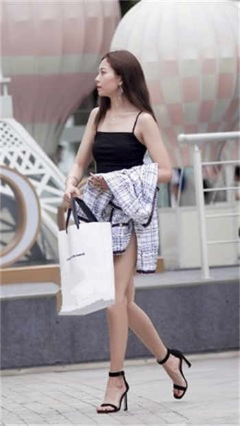 新娘喝醉酒后下场