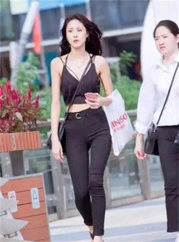 总裁他脑子病偷马头