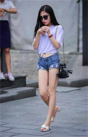 白胖老头犯贱微博