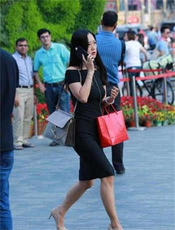 女贼闯空门完整视频
