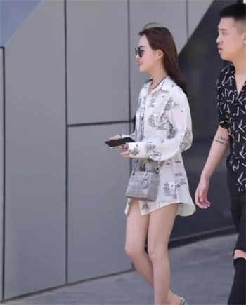 曼陀豪门女子体罚学院